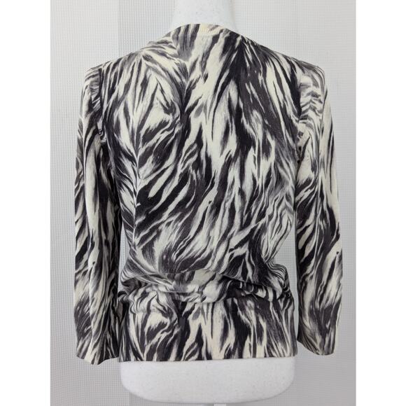 TALBOTS! LIGHTWEIGHT BLACK, WHITE ABSTRACT ZEBRA INSPIRED CARDIGAN SWEATER! SZ M - Picture 6 of 7
